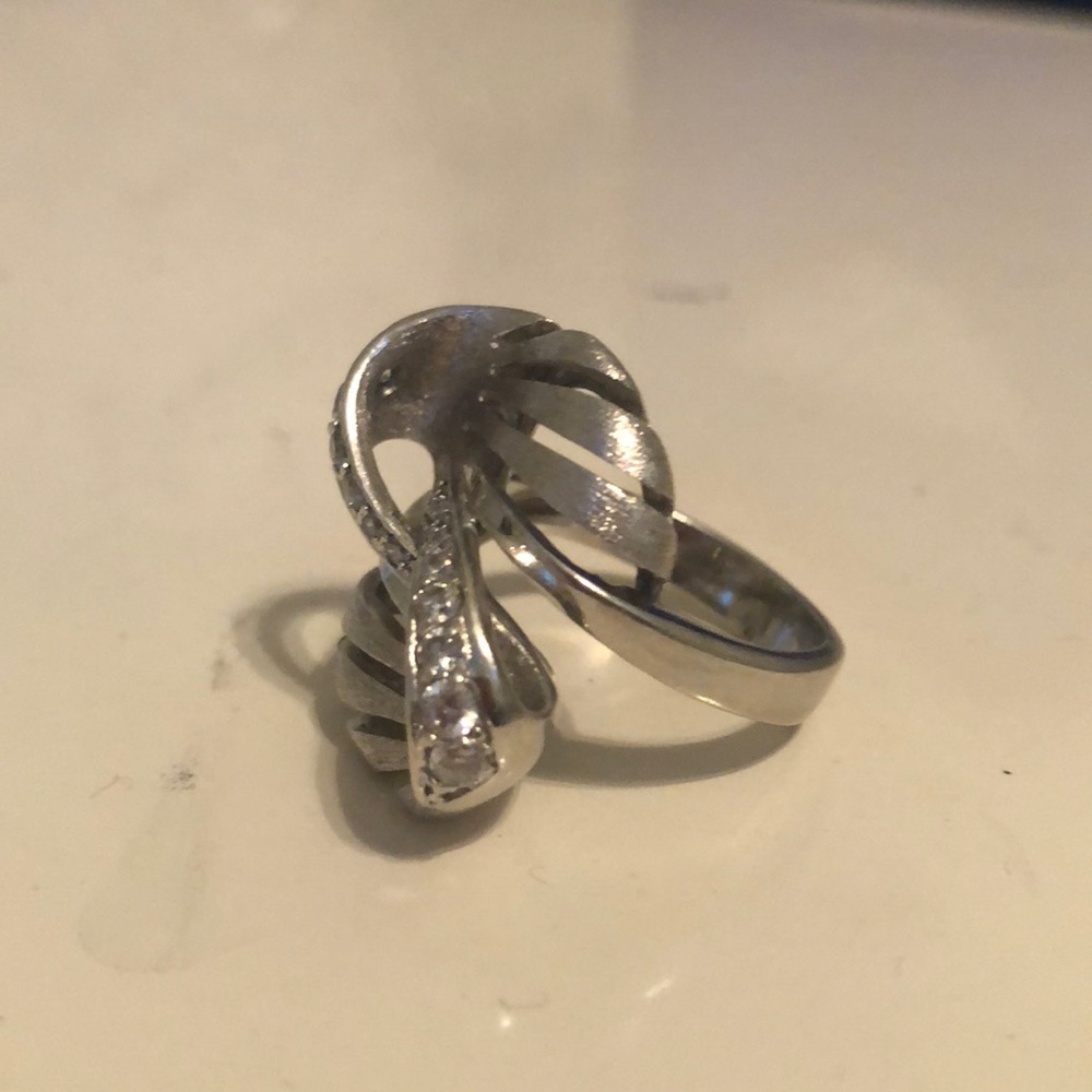 Wavy ring - Picture 2 of 2